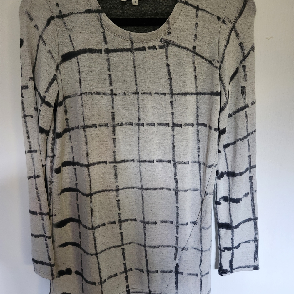 Red Haute Black and Gray Checkered Sweatshirt